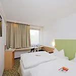 Garner By Ihg فندق أوسنابروك