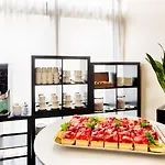 فندق Garner By Ihg 3*