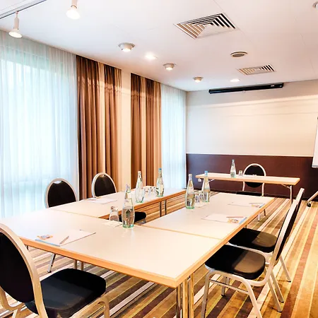 Hotel Garner By Ihg 3*