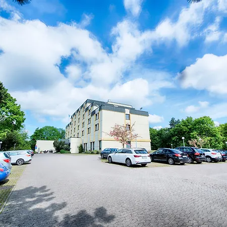 Garner By Ihg Hotel 3*