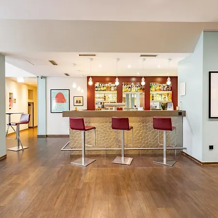 Garner By Ihg Hotel 3*