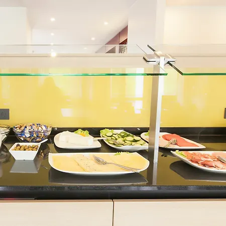 Garner By Ihg Hotell